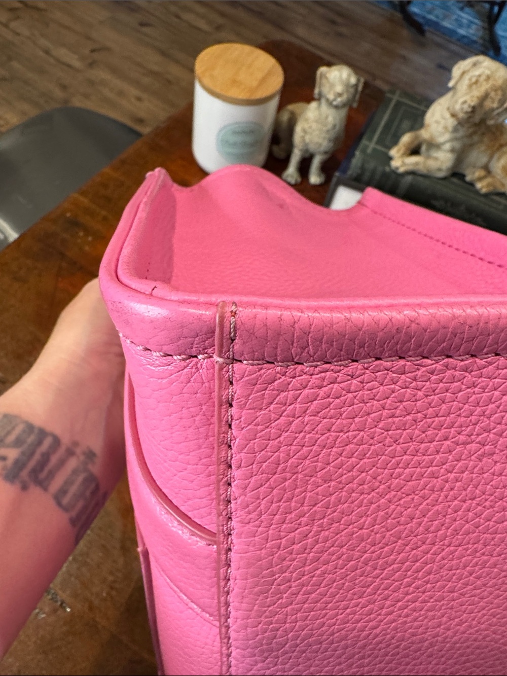 Authentic Marc Jacobs The Tote Bag Small Tote in Bright Pink - Picture 11 of 16